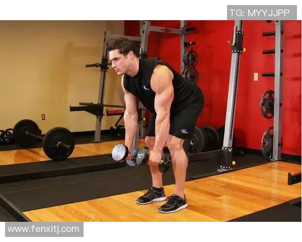 俯身哑铃划船训练提升菱形肌力量与美感的全方位指南